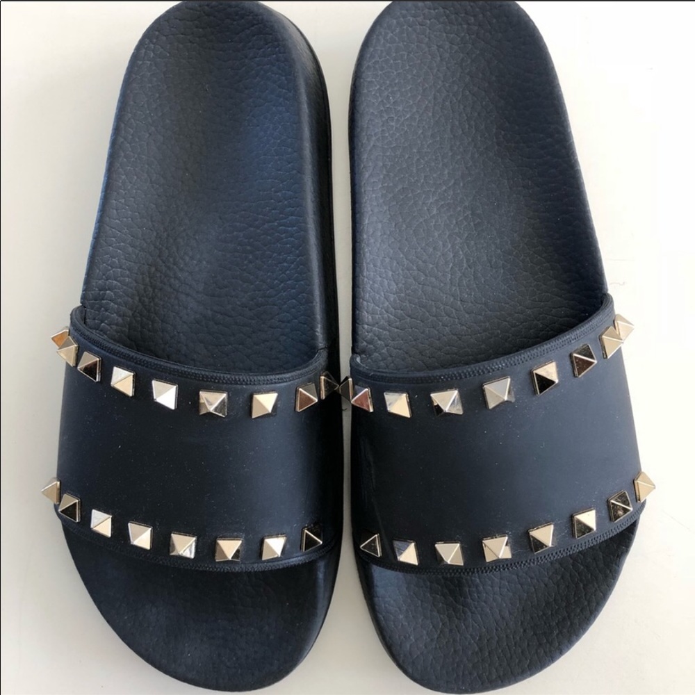 Authentic Valentino Garavani slides